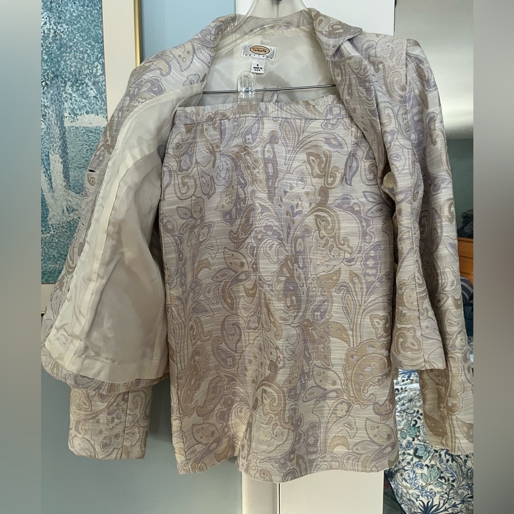 EUC Talbot’s petite vintage skirt suit